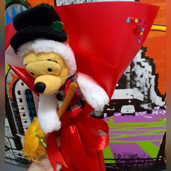🔥NWT BOUQUET Disney WINNIE DE POOH Christmas Plush & FREE GIFT - Picture 5 of 12